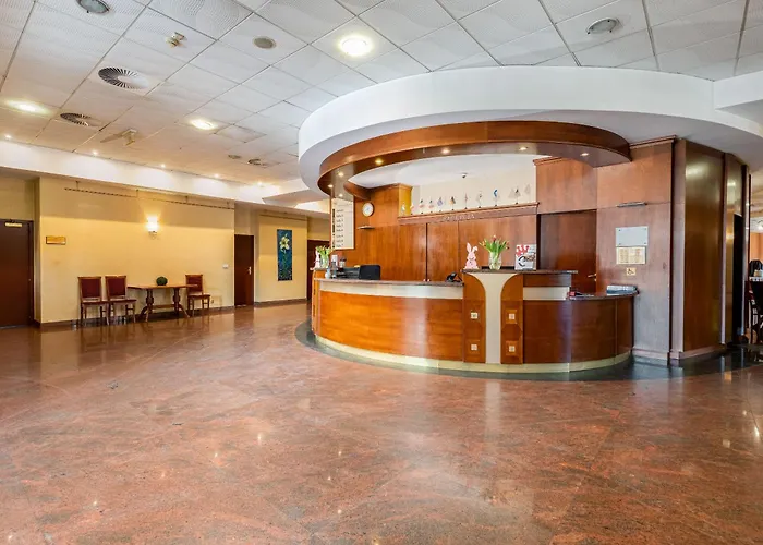 Park Zakrzowek Cosy By Bookinghost شقة كراكوفيا